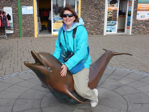 Wendy and Fungi Dolphin Statue in Dingle